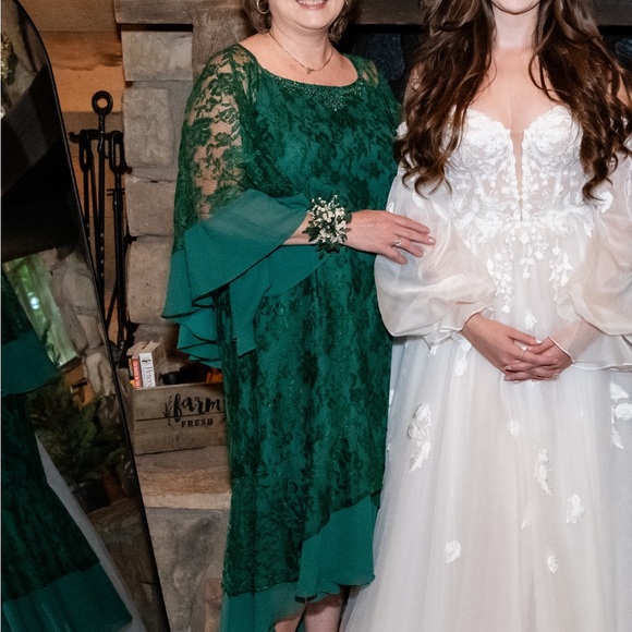 JJs House Dresses & Skirts - Mother of The Bride Emerald Green Dress